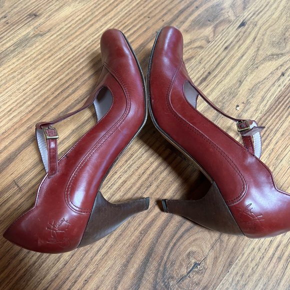 Fluevog Teapot Sencha t-strap heels, Cherry red, 7.5 - Picture 3 of 10